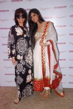 Neeta Lulla, Nishka Lulla at Indian Hanger anniversary bash with Neeta Lulla fashion show in Mumbai on 2nd May 2012 (297).JPG
